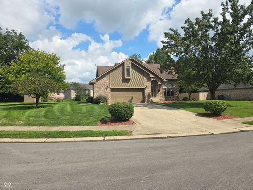 903 Corey Ln, Plainfield, IN, 46168-2386 | Card Image