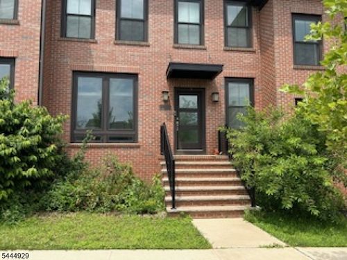 3 Sweetbay St, SKILLMAN, NJ, 08558-2018 | Card Image