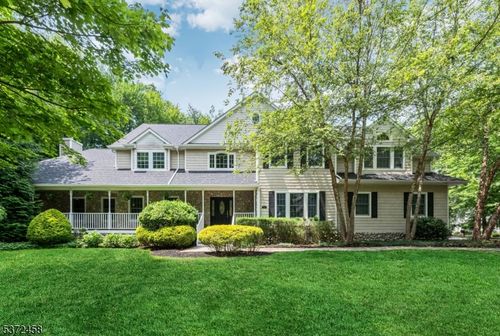 205 Carmal Ct, Wyckoff, NJ, 07481-2164 | Card Image