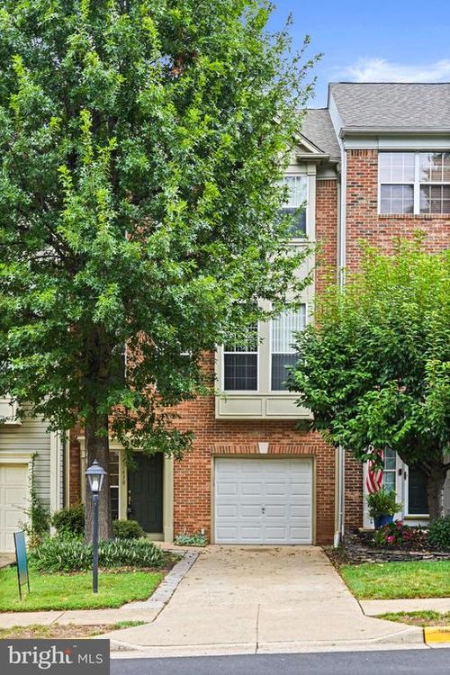 47630 Sandbank Sq, STERLING, VA, 20165-7463 | Card Image