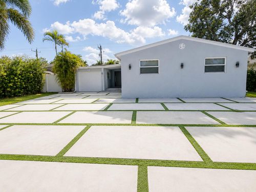 3111 N 66th Ave, Hollywood, FL, 33024-2927 | Card Image