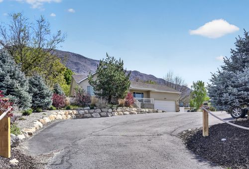 9314 Canyon Rd, Cedar Hills, UT, 84062-9066 | Card Image