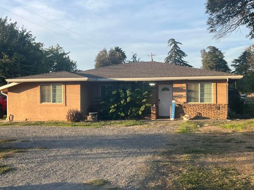 566 Roundup Ave, Red Bluff, CA, 96080-2253 | Card Image