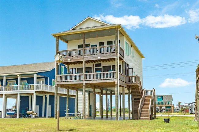 2176 Highway 87, House other with 3 bedrooms, 2 bathrooms and 4 parking in Gilchrist TX | Image 39