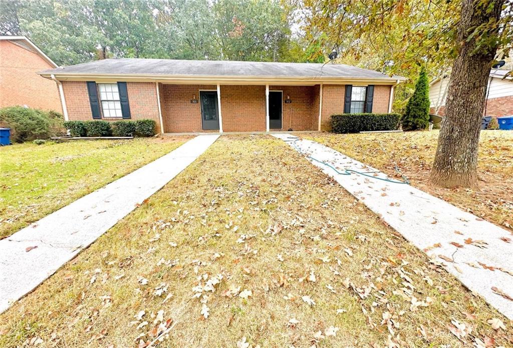 Charleston Ln, Lawrenceville, GA 30046