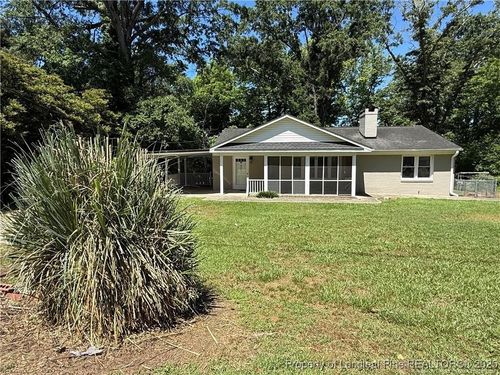 907 Evans Dr, Sanford, NC, 27330-8283 | Card Image