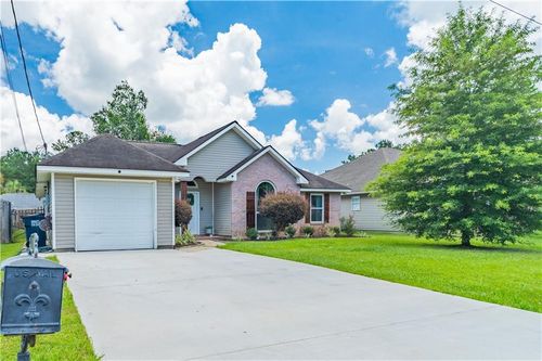70200 10th St, Covington, LA, 70433-5351 | Card Image