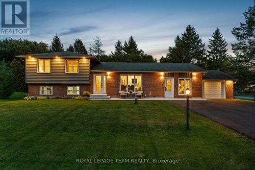 1610 Rideauvale Ave, Kars, ON, K0A2E0 | Card Image