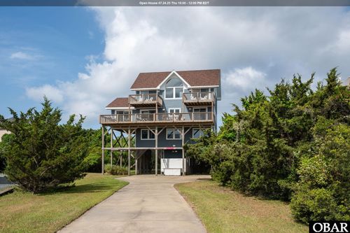 42082 Ocean View Dr, Avon, NC, 27915-2000 | Card Image