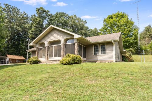 22110 Beacon Rd, Metamora, IN, 47030-9606 | Card Image