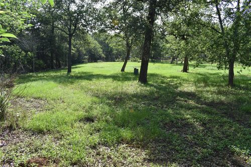 276 Arrowhead Dr, Smithville, TX, 78957-5239 | Card Image