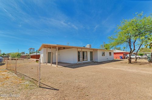 5034 E 17th St, Tucson, AZ, 85711-4357 | Card Image