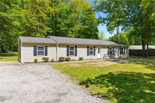 6571 Lake View Dr, Gloucester, VA, 23061-2841 | Card Image
