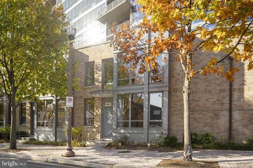 th10-1536 N Scott St, ARLINGTON, VA, 22209-2912 | Card Image