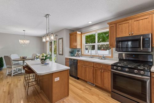 5142 Waterbury Rd, Mound, MN, 55364-9266 | Card Image