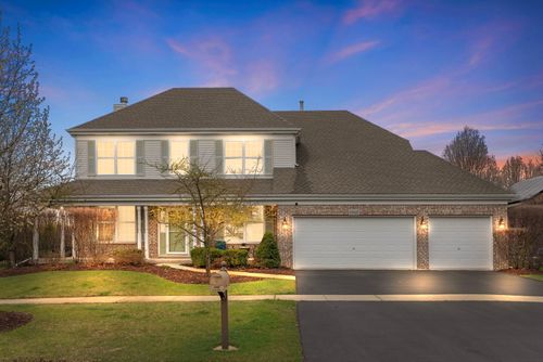 0N622 Sounders Dr, Geneva, IL, 60134-6185 | Card Image