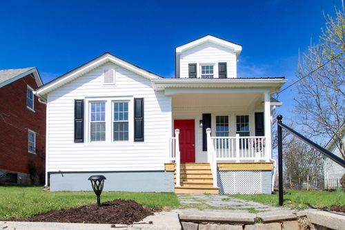 128 Waverley St S, Staunton, VA, 24401 | Card Image