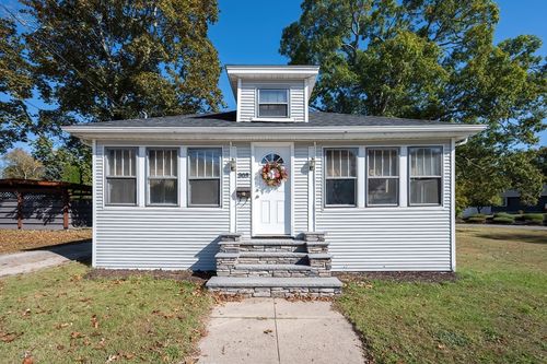 309 Thacher St, Attleboro, MA, 02703-3559 | Card Image