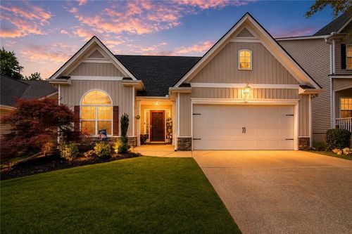 129 Village Dr, Canton, GA, 30114-8265 | Card Image
