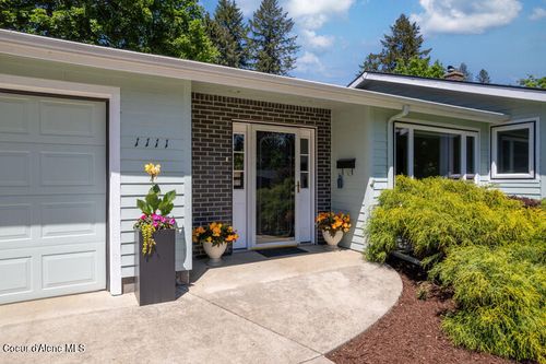 1111 E Mountain Ave, Coeur D Alene, ID, 83814-3838 | Card Image