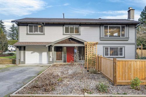 8068 Manson St, Mission, BC, V2V6P7 | Card Image