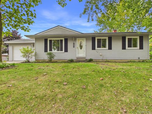 1716 Pilgrim Ln, Lapeer, MI, 48446-1249 | Card Image