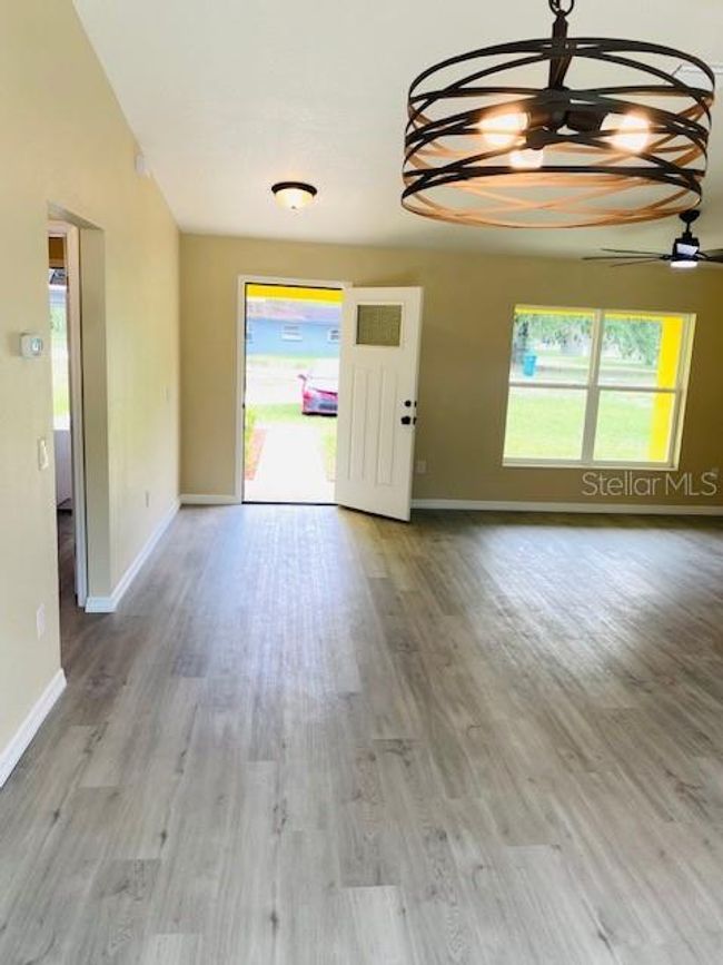 410 Kilgore St, House other with 3 bedrooms, 2 bathrooms and null parking in Wildwood FL | Image 9