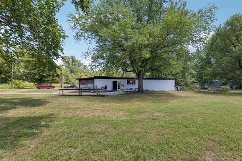 19600 353rd West Ave, Bristow, OK, 74010-4024 | Card Image