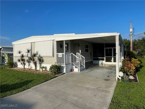 210 Cobblestone Ln, NORTH FORT MYERS, FL, 33917-3054 | Card Image