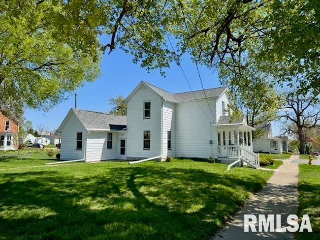 2334 N 6 Th St, House other with 3 bedrooms, 2 bathrooms and null parking in Clinton IA | Image 41