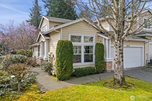 8315 Ne 140th St, Kirkland, WA, 98034-9707 | Card Image
