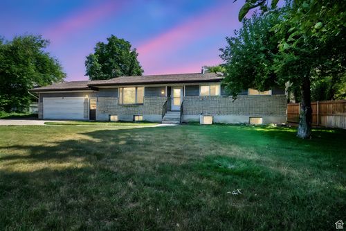 434 River Heights Blvd, River Heights, UT, 84321-5664 | Card Image