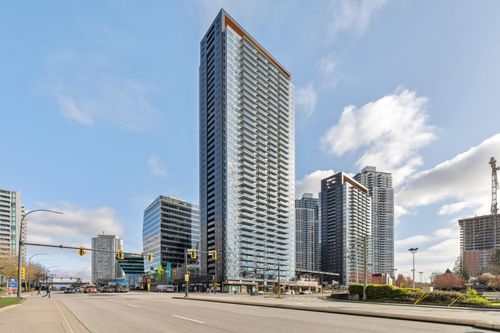 1805 - 13615 Fraser Highway, Condo with 1 bedrooms, 1 bathrooms and 1 parking in Surrey BC | Card Image
