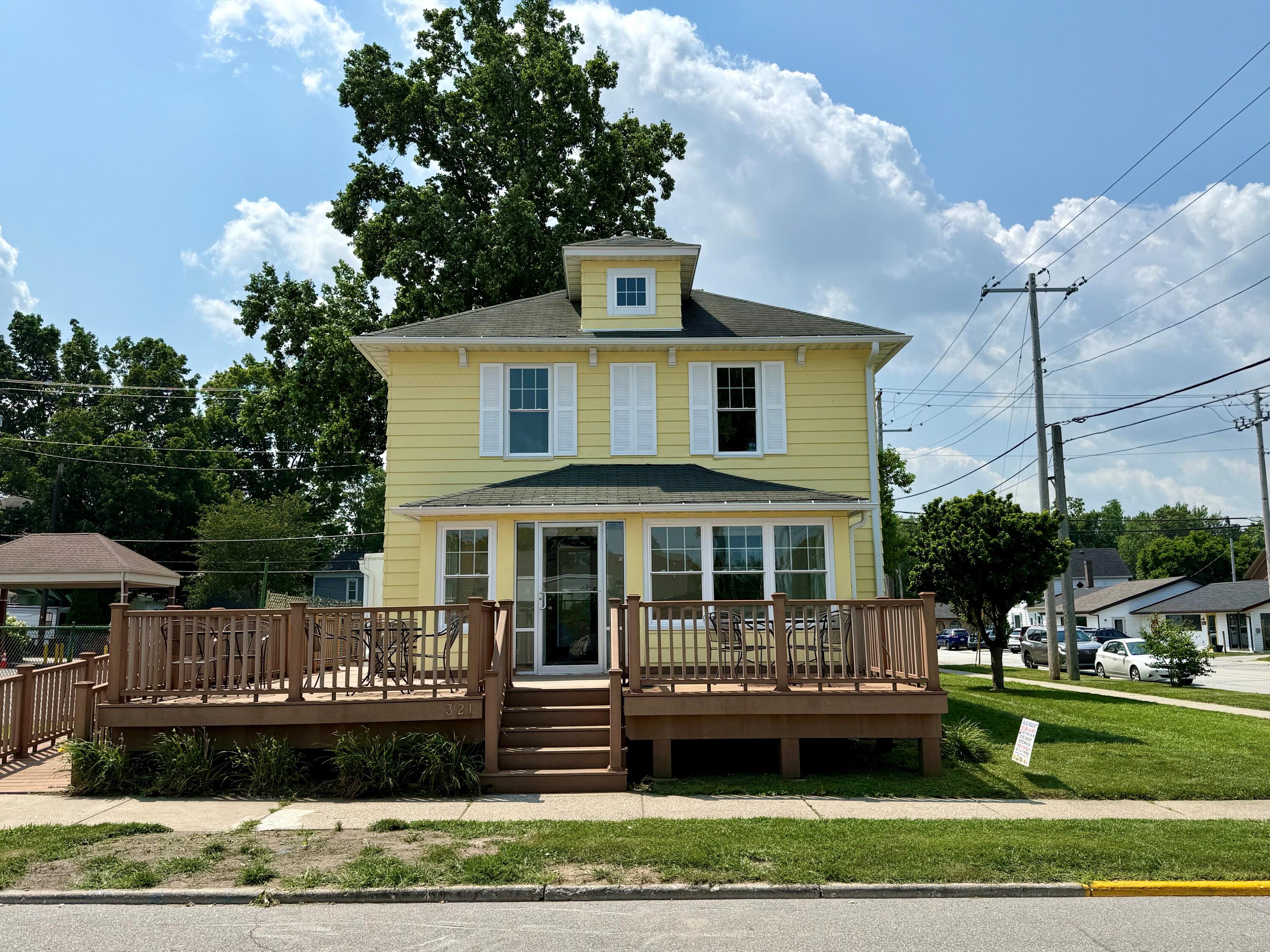 321 Broadway, Chesterton, IN 46304