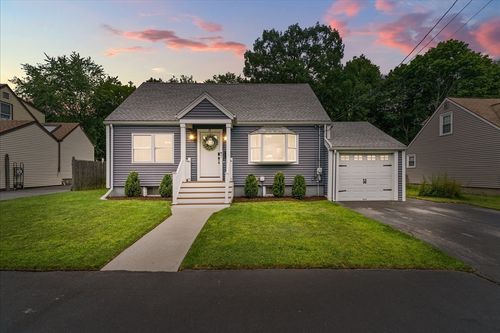 19 W Sigourney St, Lynn, MA, 01905-1328 | Card Image