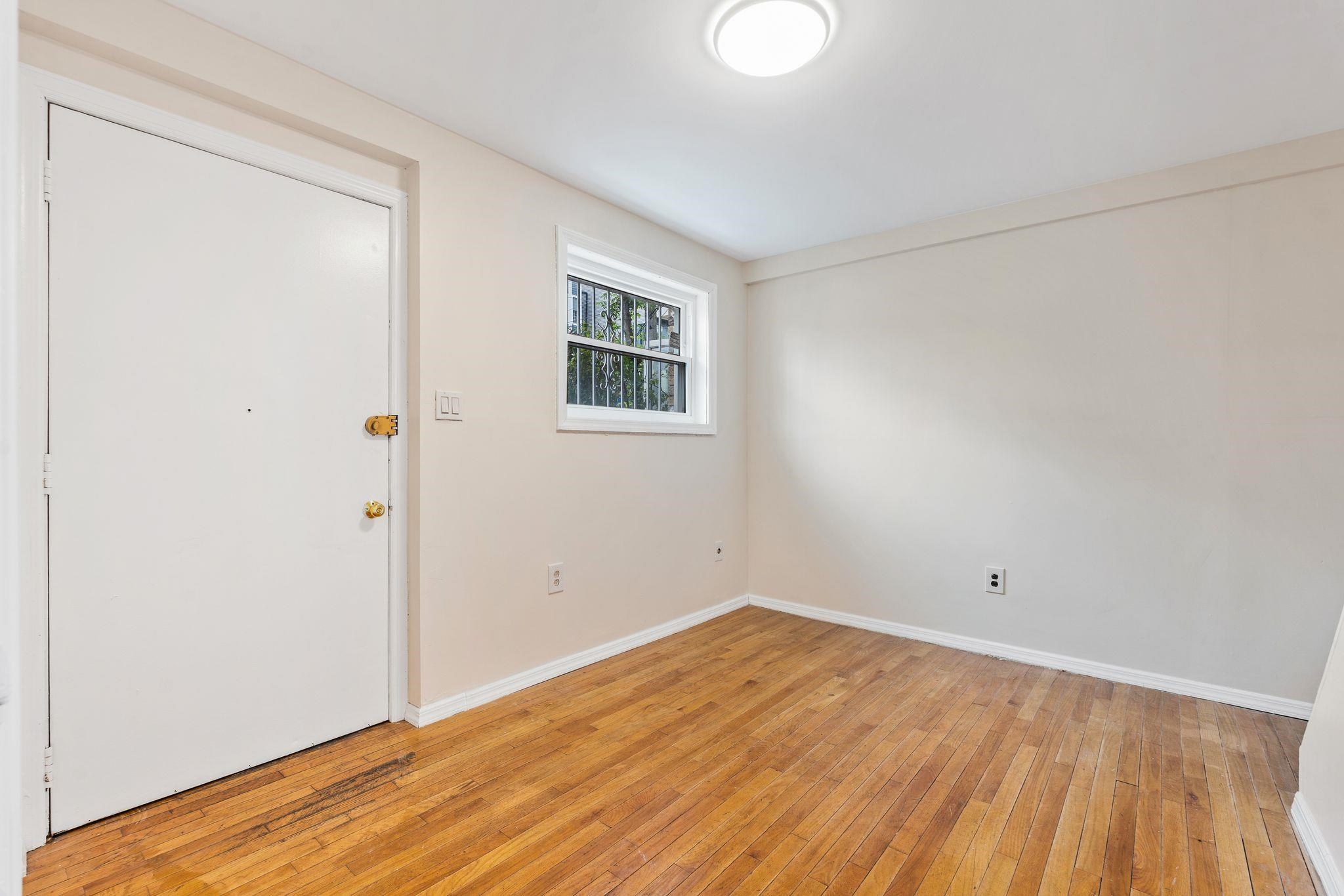 Residential in JC, Journal Square 4