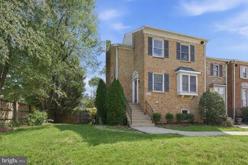43-10213 Arizona Cir, BETHESDA, MD, 20817-1227 | Card Image