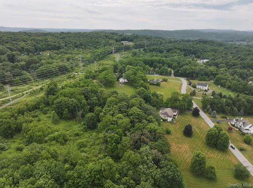 41 Bull Mine Rd, Chester, NY, 10918-4900 | Card Image