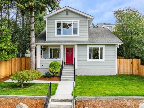 2714 44th Avenue Sw, Seattle, WA, 98116 | Card Image