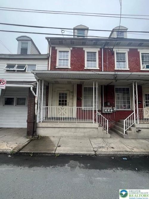 2-254 Cedar St, Tamaqua, PA, 18252-2005 | Card Image