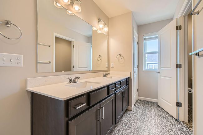 625 Village Drive - Web Quality - 015 - 15 2nd Floor Primary Bathroom.jpg | Image 15