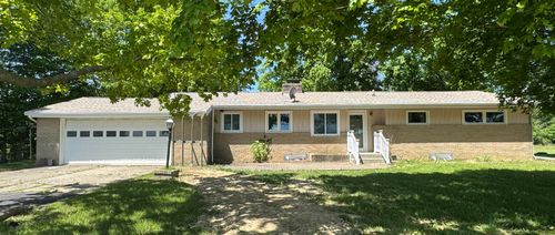 4501 N New Lothrop Rd, Corunna, MI, 48817-9757 | Card Image