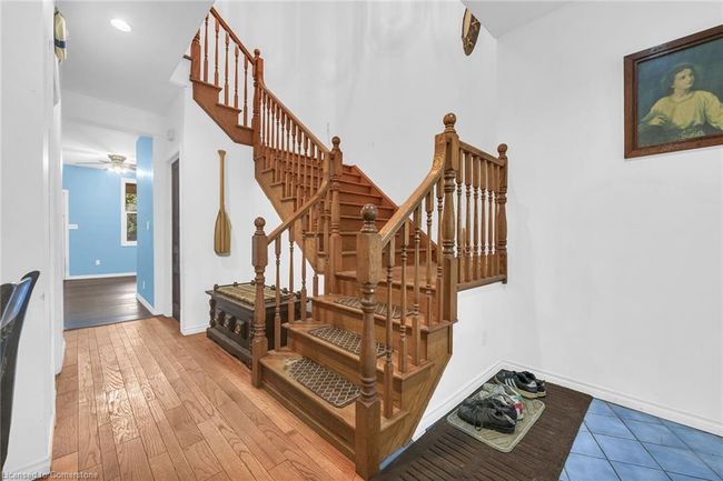 7 Robinson St S, House other with 6 bedrooms, 2 bathrooms and 8 parking in Grimsby ON | Image 14