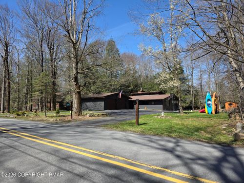 290 King Arthur Rd, Pocono Lake, PA, 18347-7721 | Card Image