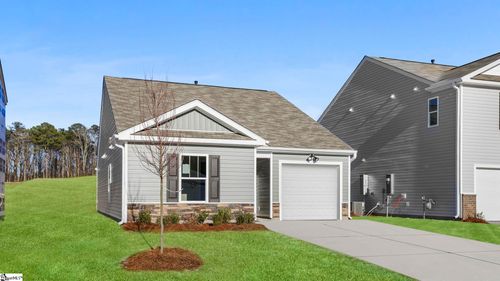 121 Bobbin Road, Greenville, SC, 29611 | Card Image