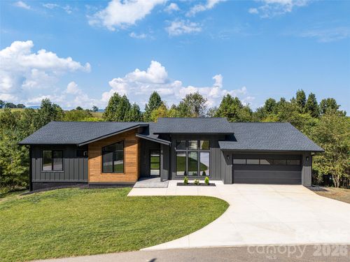 4 Tremorra Trail, Leicester, NC, 28748 | Card Image