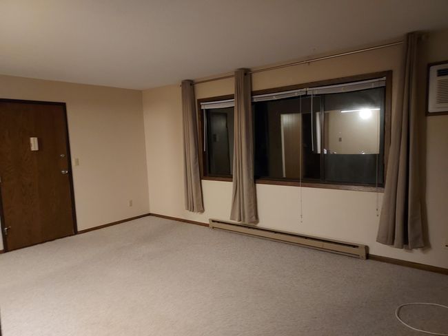 Living Room | Image 6