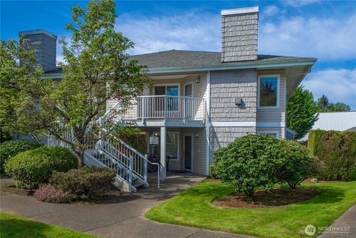 e201-11130 Se 208th St, Kent, WA, 98031-3800 | Card Image