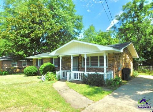 304 Wall St, Warner Robins, GA, 31088-5002 | Card Image