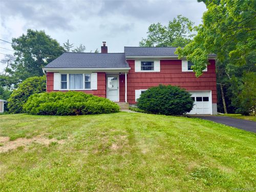 10 Abbie Ln, Hyde Park, NY, 12538-2202 | Card Image